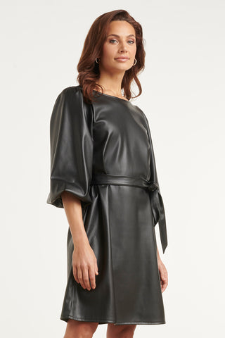 PU-DRESS BLACK MED BÄLTE