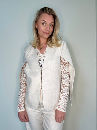 YASALIKKA CAPE BLAZER