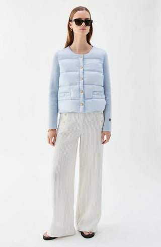 Iva Dunjacka Ljusblå