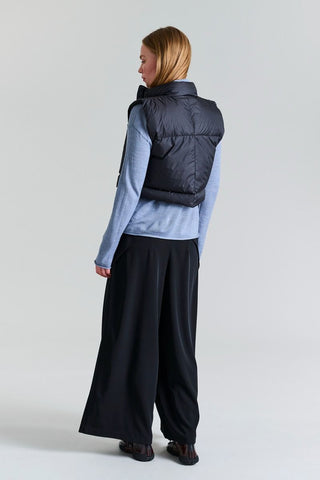 Feather Down VÄST KORT