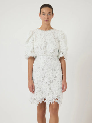 YASAXIA KLÄNNING PUFFÄRM SPETS